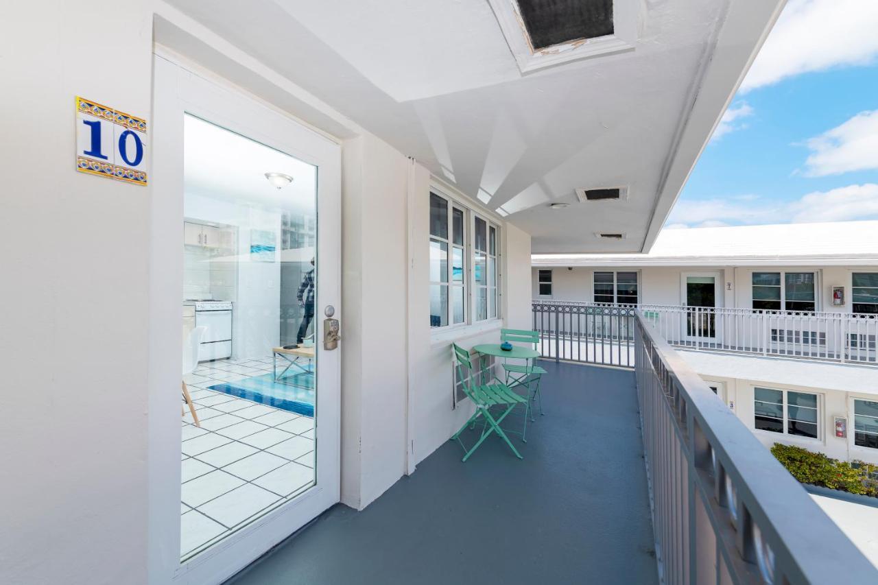 Sorrento Villas - Miami Beach — Photos 1